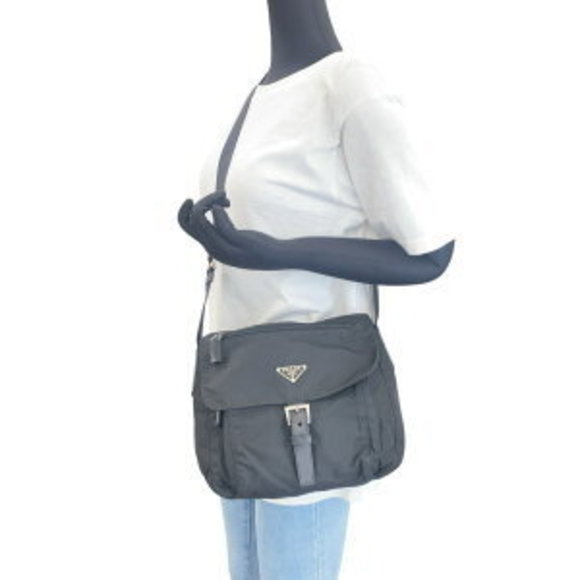 Prada black nylon Crossbody triangular Tessuto - Picture 5 of 9